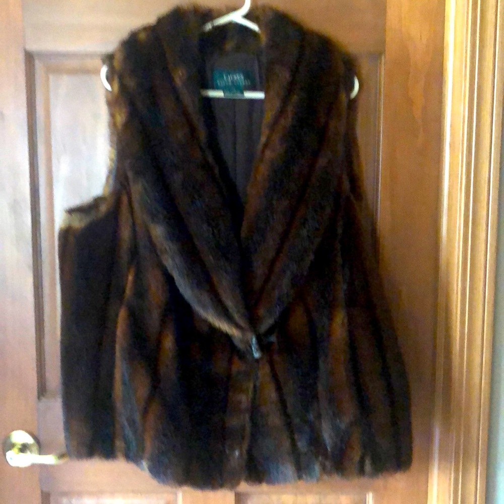 RalphLauren faux fur vest button closure 2 pockets